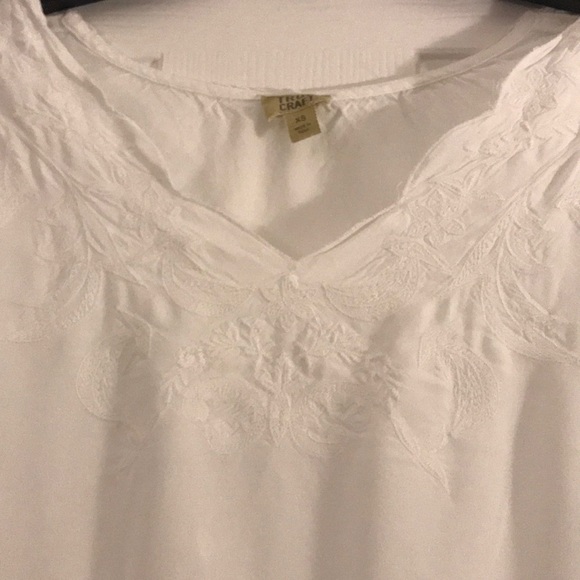 white flowy tank top - Picture 4 of 5